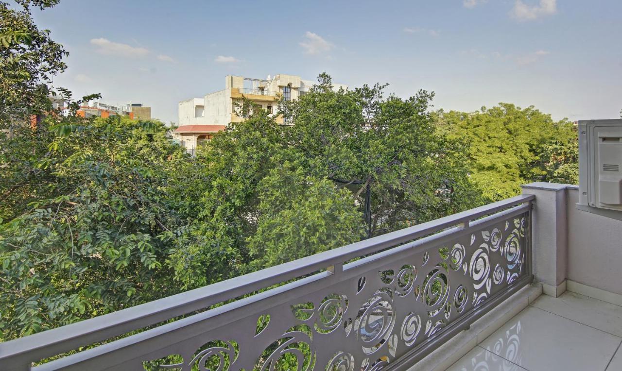 Treebo Aviraj Inn Noida Exterior photo