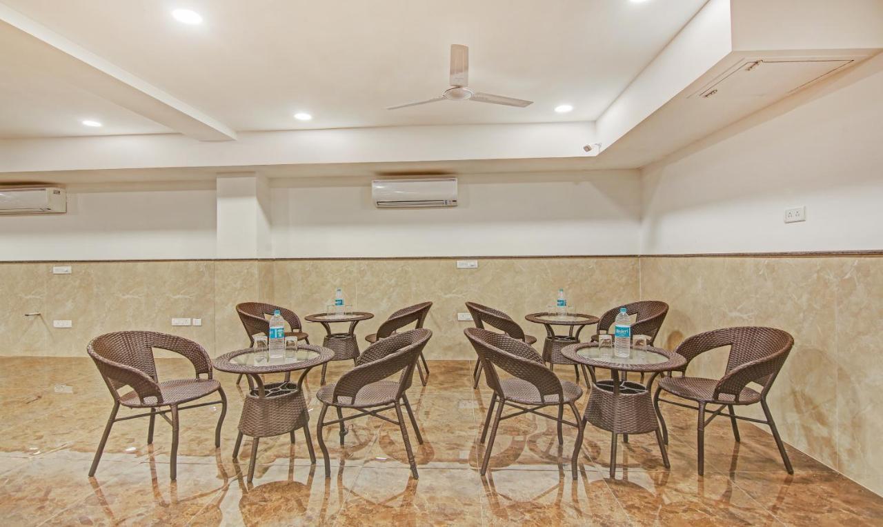 Treebo Aviraj Inn Noida Exterior photo